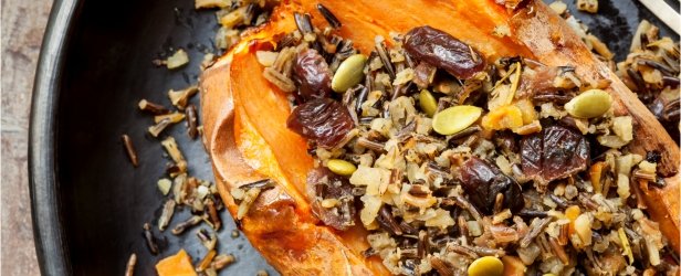 sweet-potato-stuffed-with-wild-rice-dried-dates-link